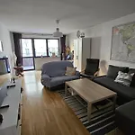 Super Central Modern Apartment