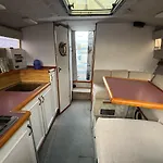 6 Coops American Big Boat Near The Subway