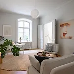 Stylish And Central Stockholm Oestermalm Apartment