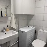 Sunny Stay In Top Floor Room