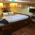 Hotell M/S Monika