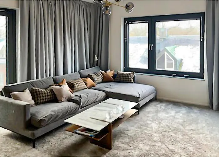2 Bedroom Gorgeous Apartment In Stockholm