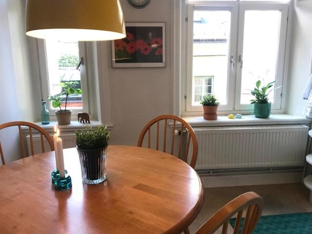 Stylish & Light 2 In Sofo, 60sqm Stockholm