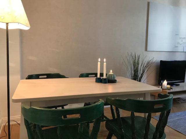 Apartment Stylish & Light 2 In Sofo, 60sqm