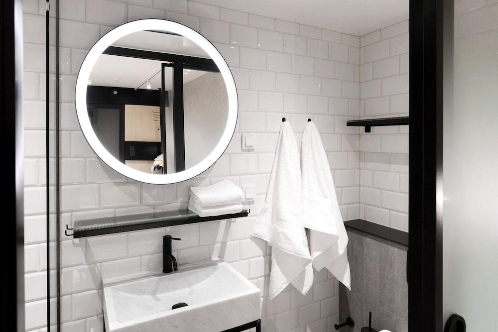 With Urban Deli Hotell Stockholm