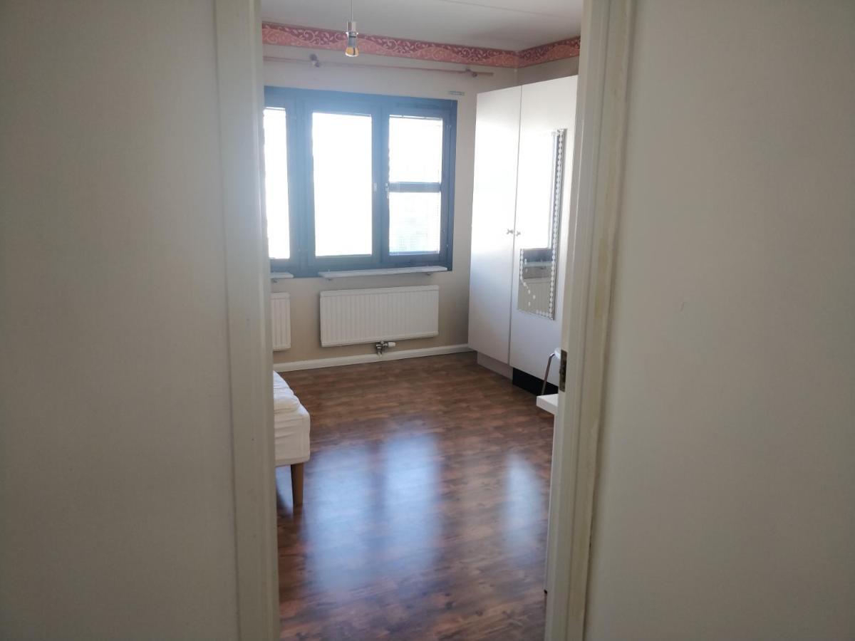 Large Room, Near Kista Galleria,