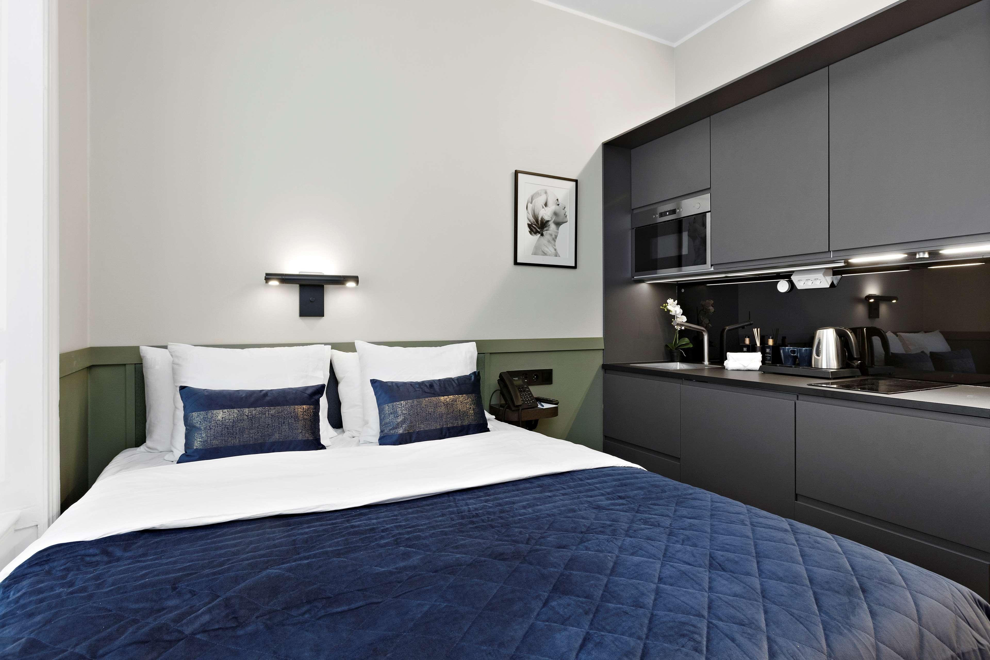 Western At 108 Hotel