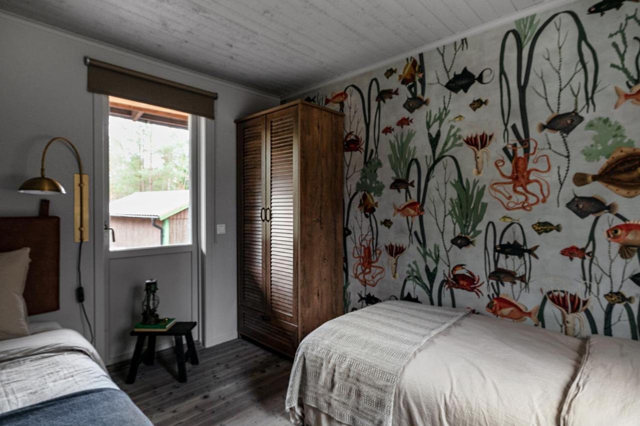 Luxury Family Near The Water For Eight People Villa