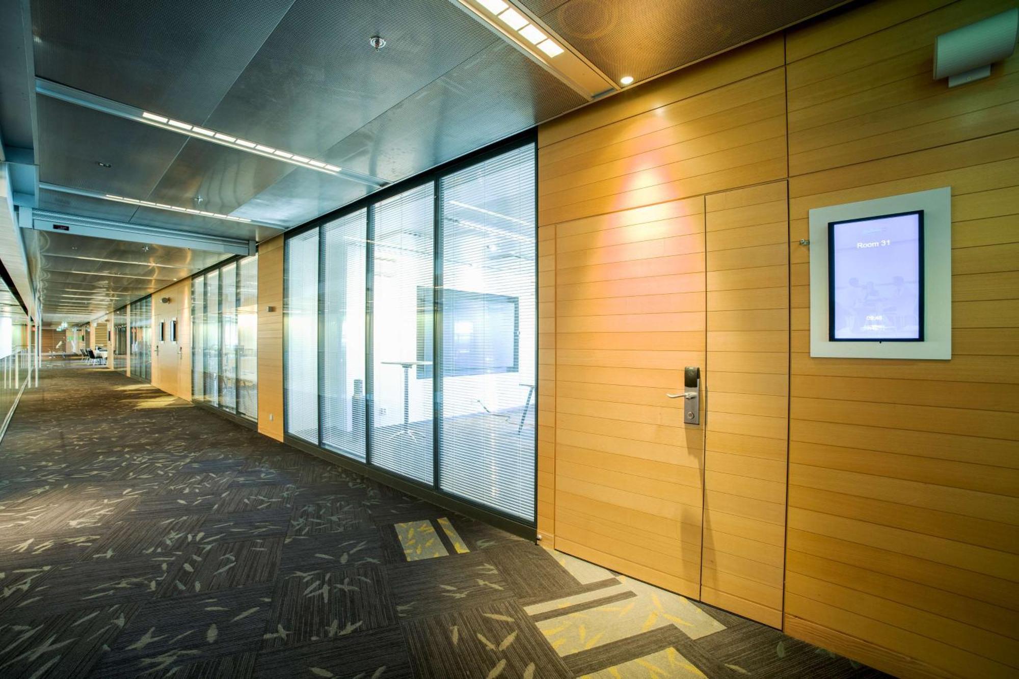 Radisson Blu Waterfront Hotel, Hotel 4*