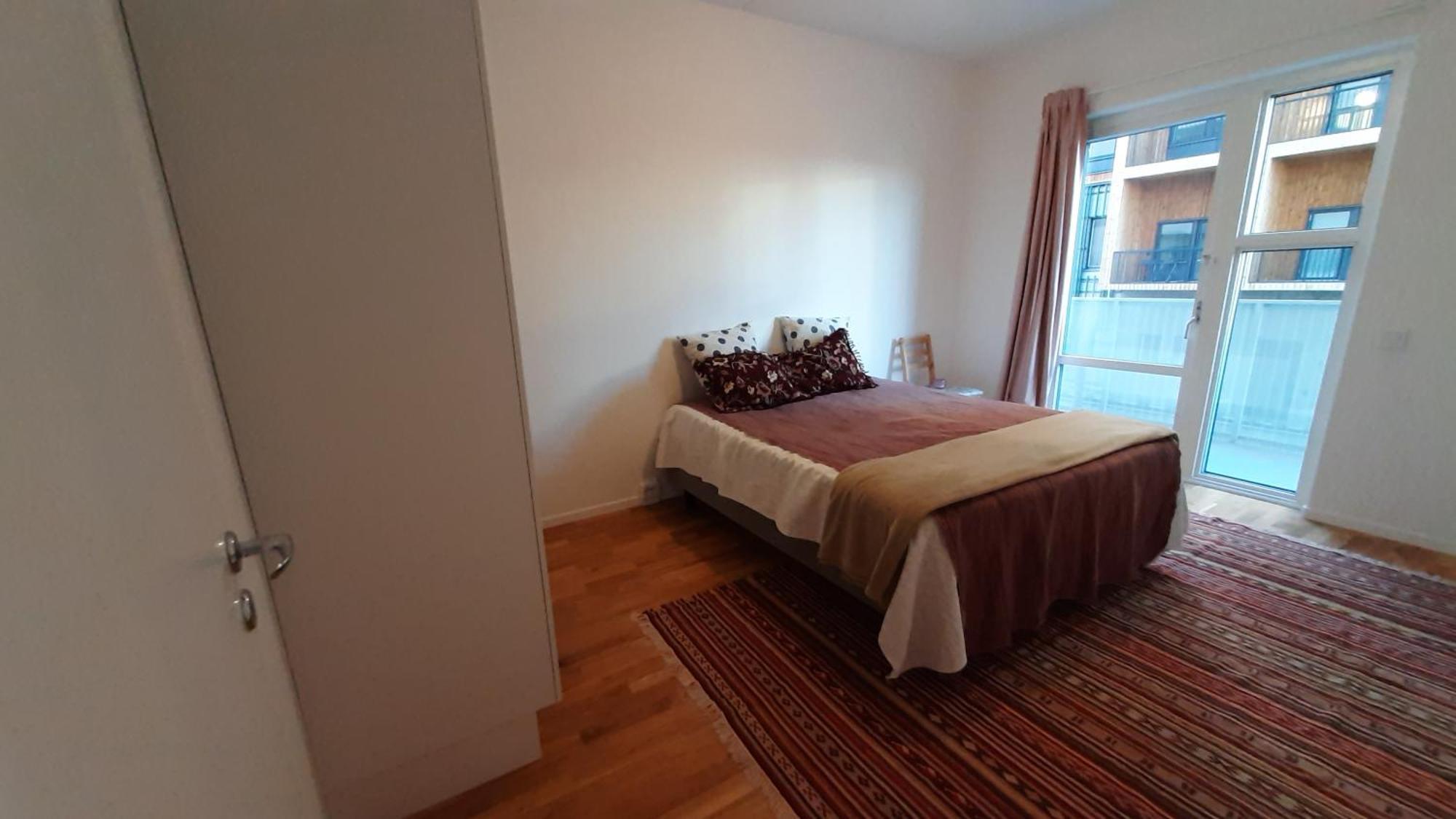 Private In Shared Lovely, Amazing, Modern +garden +bbq Rum i privatbostad