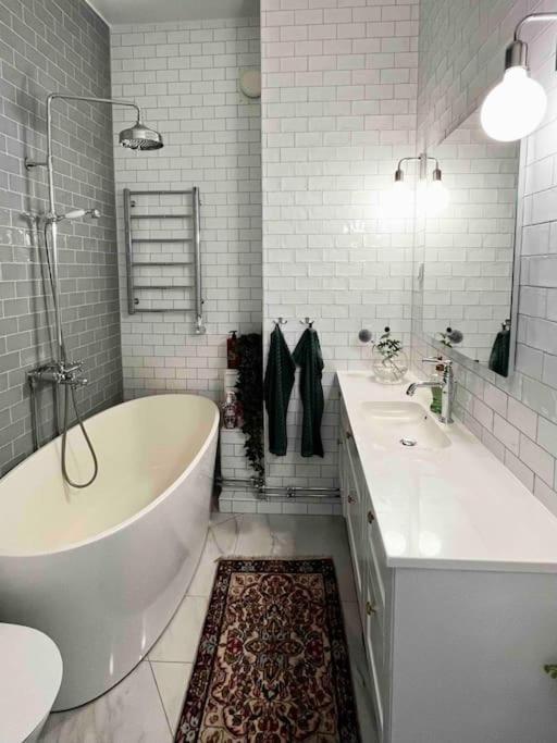 Apartment Sekelskifte Mitt *