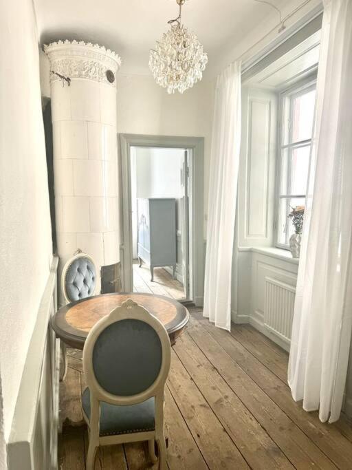 Apartment Historisk Laegenhet I Gamla Stan *