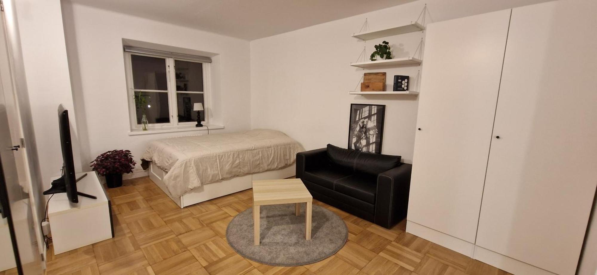 Ljus Och Modern Laegenhet I Hjaertat Av Bromma, 12 Min Fran Drottningholms Slott Apartment *