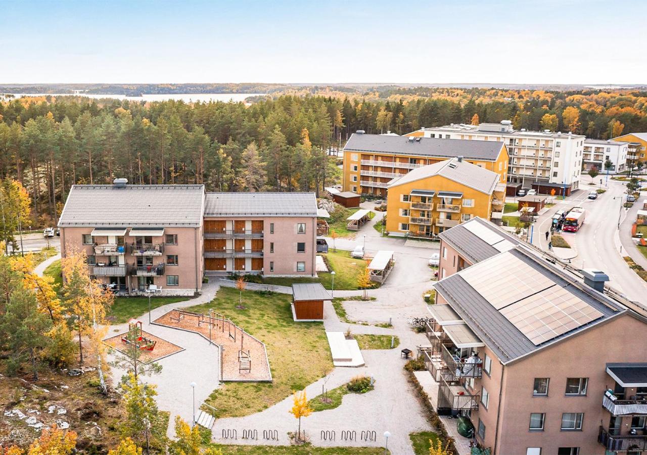 Cozy Haven Minutes From Apartment Stockholm