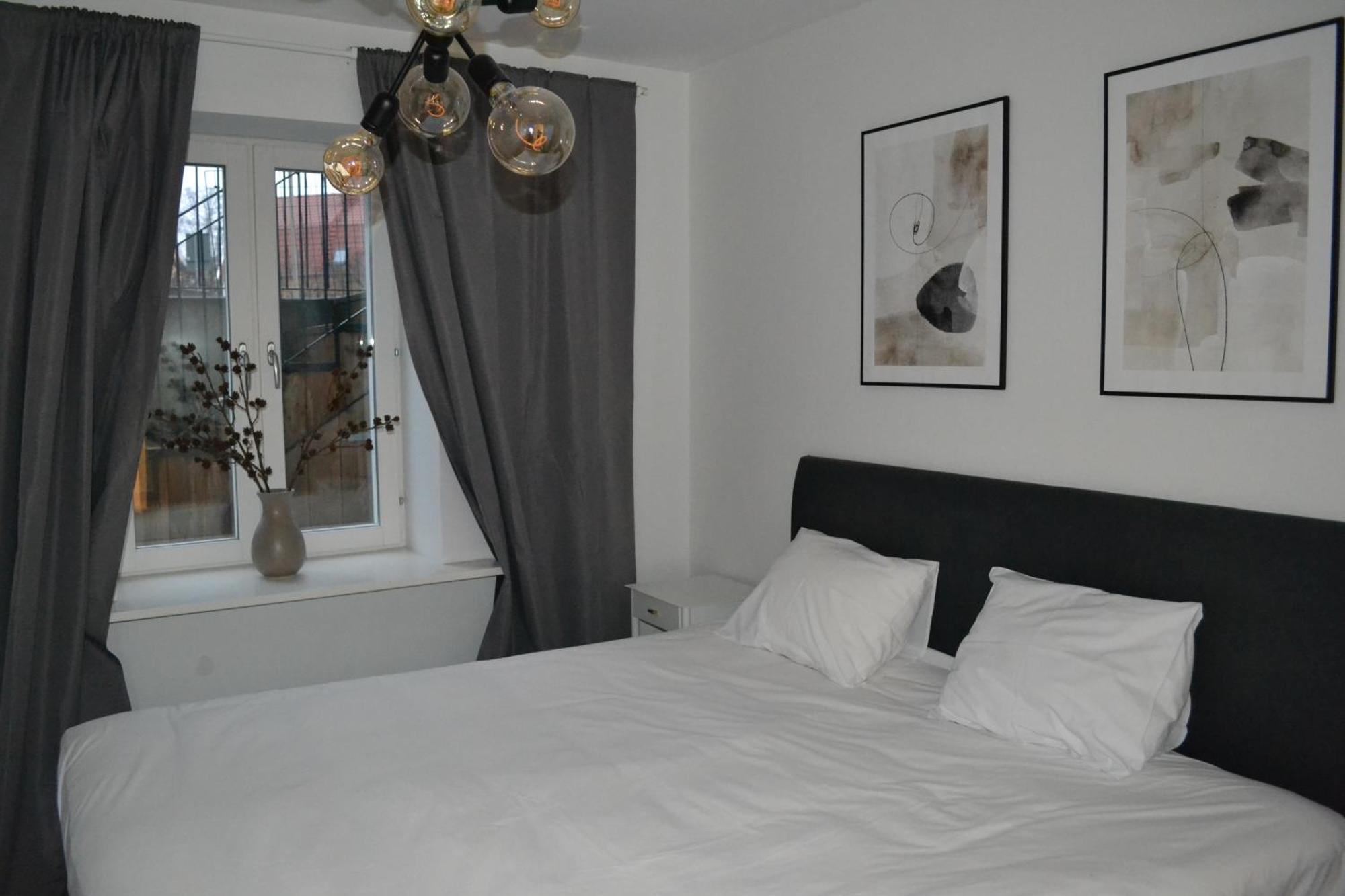 Apartment Spacious 1-bedroom Flat 15 Min To Center *