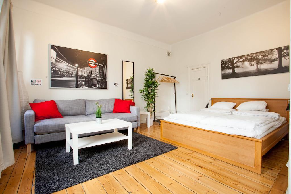 Apartdirect Sveavagen * Stockholm