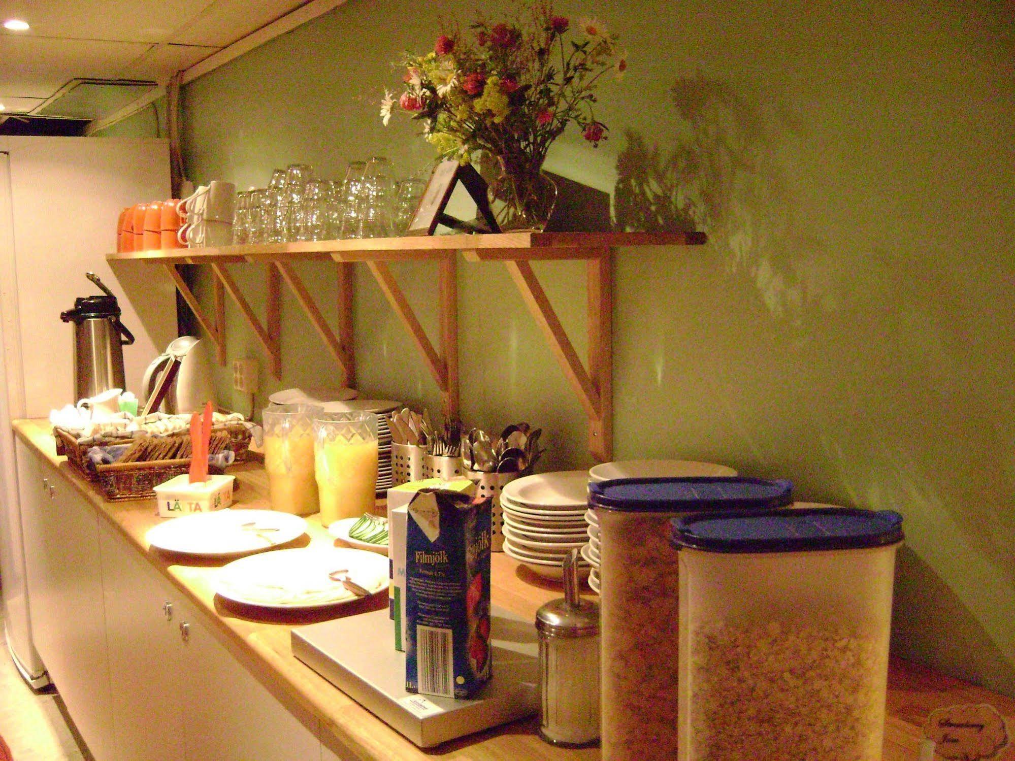 Svea Hostel *