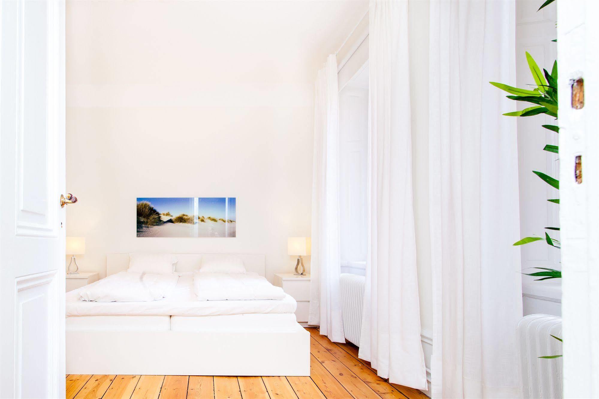 Apartdirect Sveavagen * Stockholm