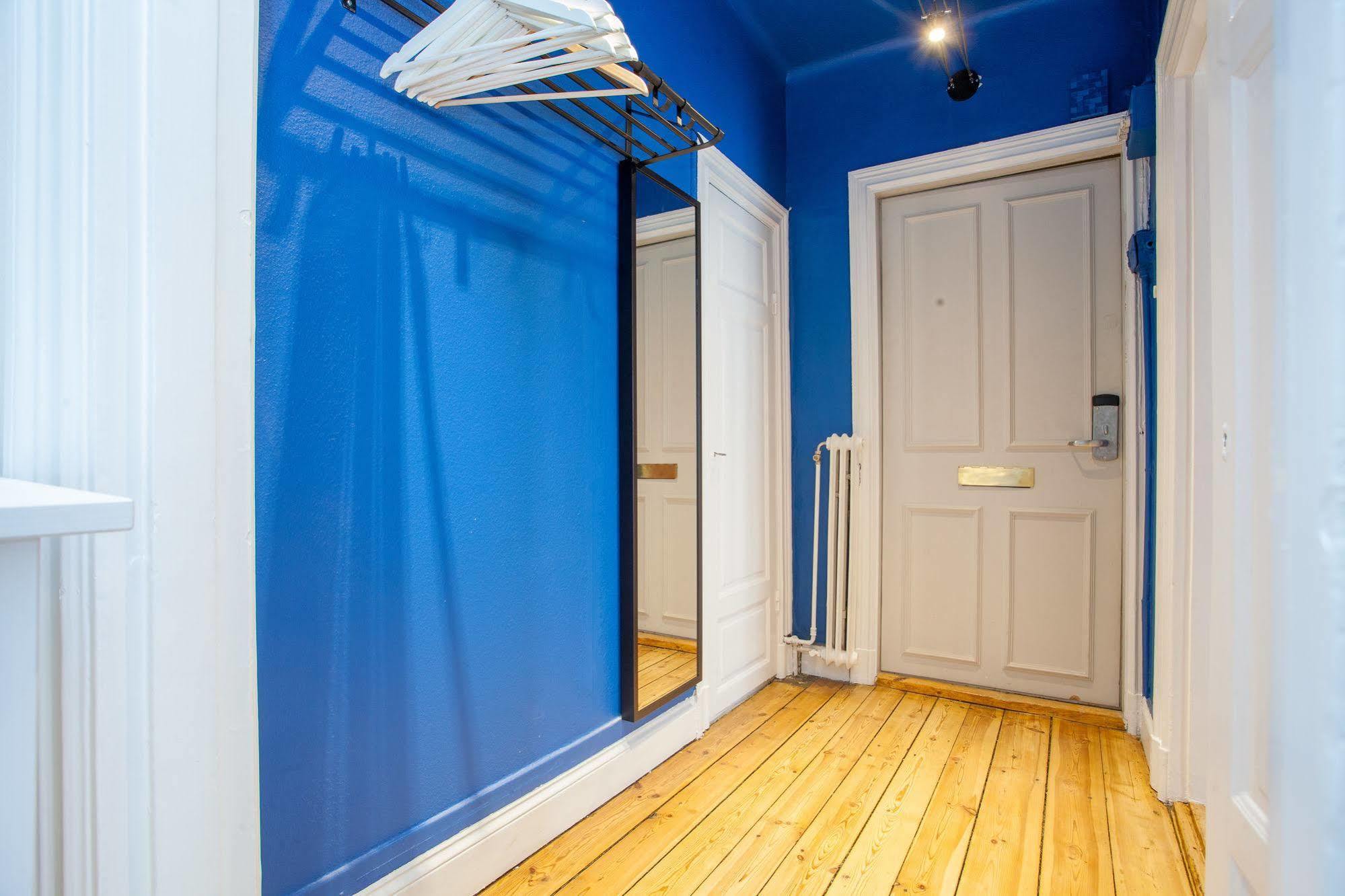 Apartdirect Sveavagen *
