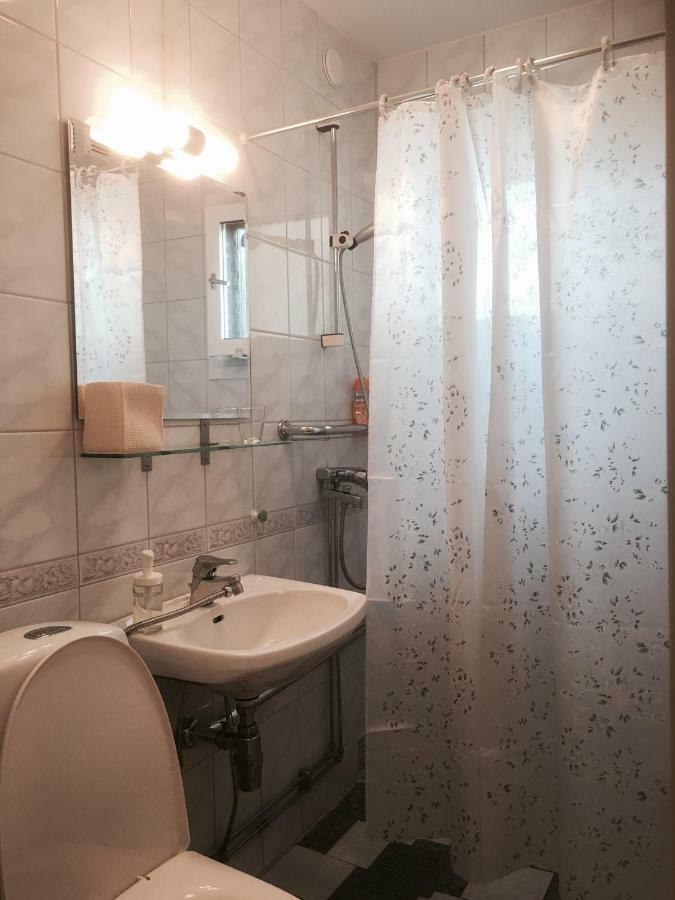 Studio Apartment,own Entrance, Keyless Check In. * Stockholm
